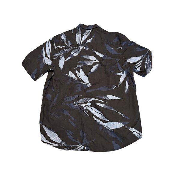 Men's Large Terrain Short Sleeve Button Front Shirt, Created for Macy's - Picture 2 of 4